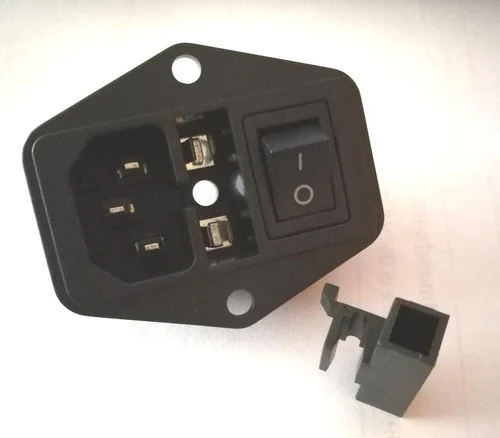 Conector interlock con porta fusible y on off geetech enchufe tecla COD 1473