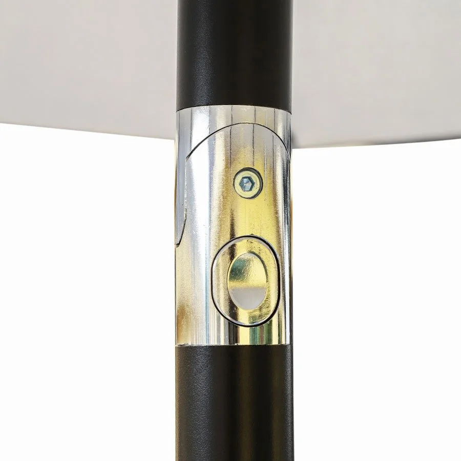 Sombrilla solar gris con luz interna KUSHIRO FSSI-0001