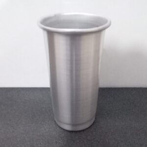 MOD2 700ML VASO ALUMINIO VASO  UN POCO DE RUIDO 700ML SIN STL (SOLO VASO DE ALUMINIO SIN PIEZAS IMPRESAS) 10 (diametro superior) - 7 (diametro inferior) - 17 (altura)